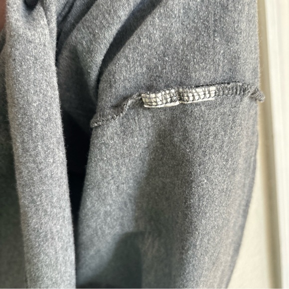 Calvin Klein Liquid Touch Tshirt - Picture 5 of 6